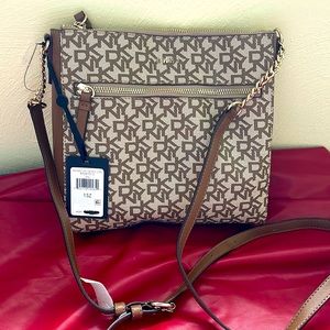 Women’s DKNY purse. Cross Body